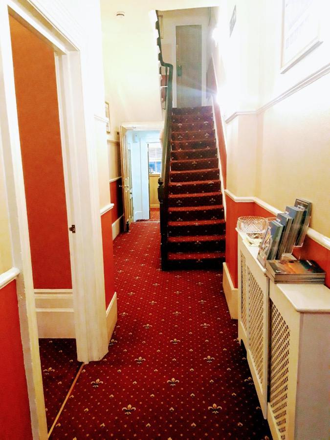 The Berkeley Guesthouse 伊斯特布恩 外观 照片